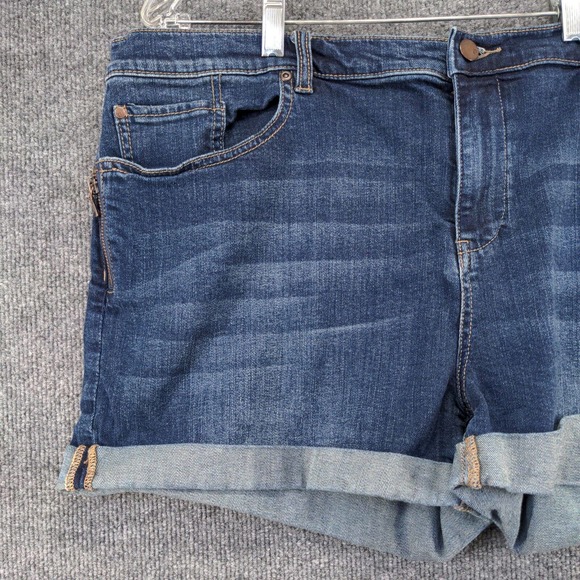 Soho Womens Jean Shorts Blue Size 18 Denim Pockets Cuffed Hems - Picture 6 of 11
